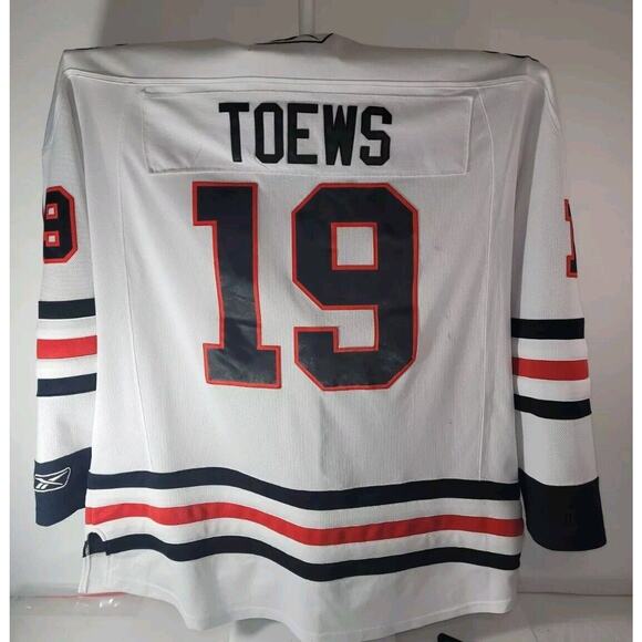 Jonathan Toews RBK CCM 2XL Chicago Blawkhawks #19 NHL Hockey Jersey‎ - Picture 6 of 11